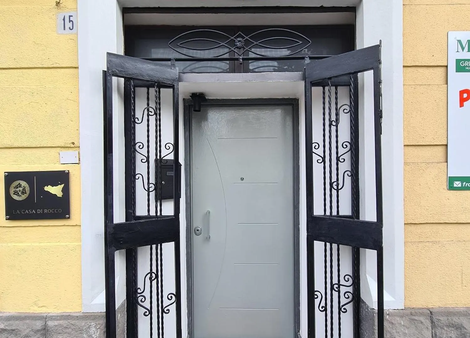 アパート カターニアLa Casa Di Roccoアパートメント イタリア
