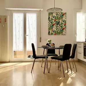 cozy-apartment-tortona-navigli.italymilanhotels.net/